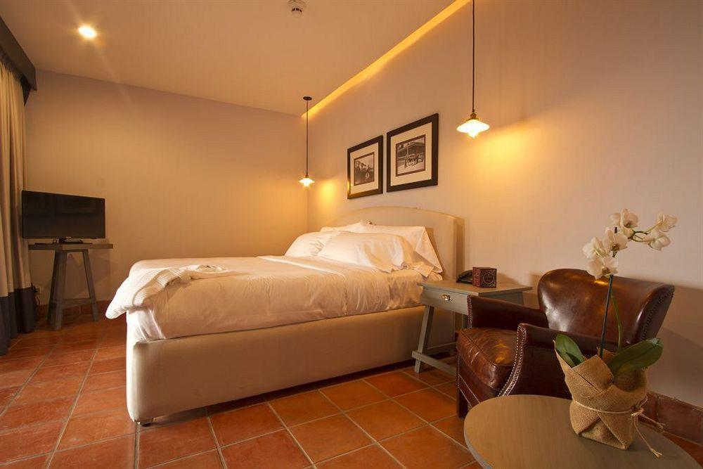 Boutique Alta Palomas Hotel