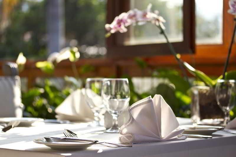 Boutique Alta Palomas Hotel